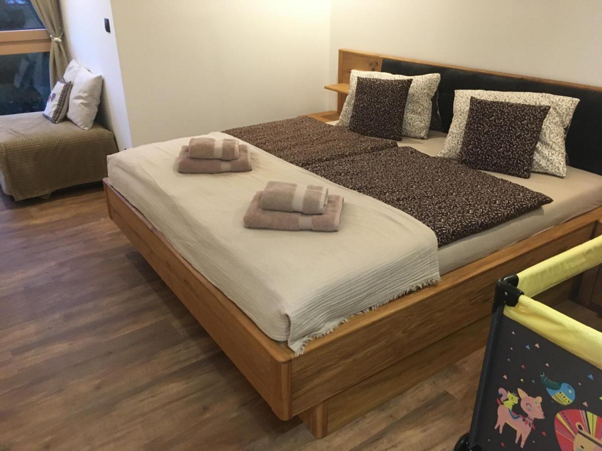 Apartmán s výhľadom na štíty Ovruč 312 Štrbské Pleso Exterior foto
